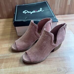 Qupid brand pink perforated ankle peep toe booties, block heel size 7
